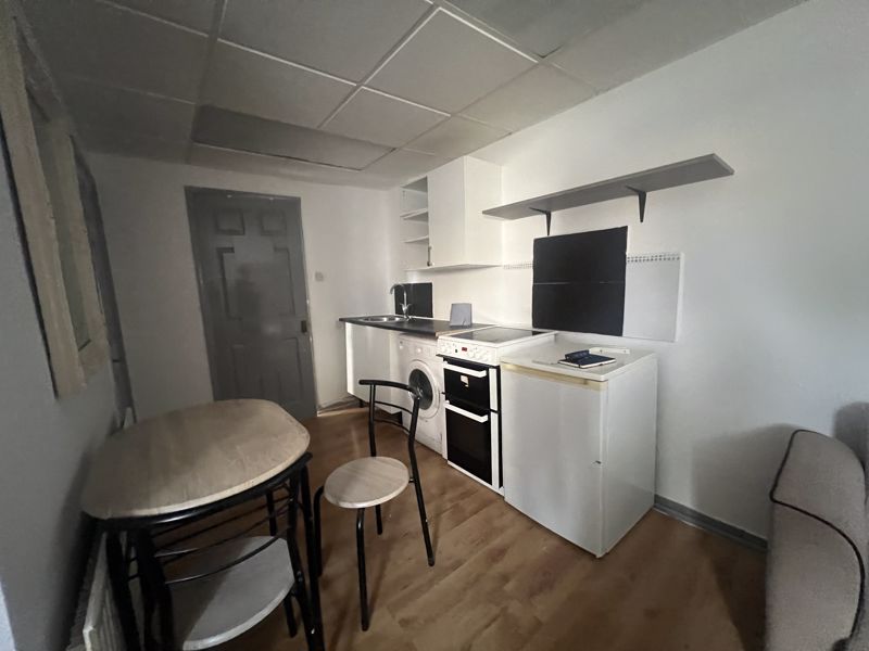 Photo 14- click for photo gallery